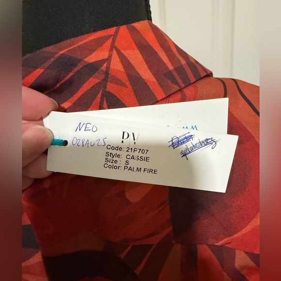 New with Tags Perlavera Cassie Red Leaf Pattern Button Down Maxi Dress sz Small - Picture 9 of 12